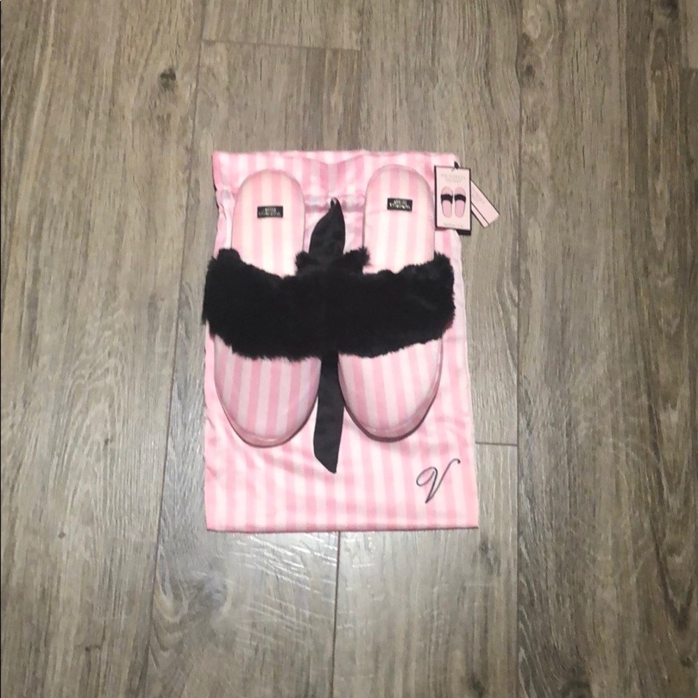 Victoria Secret slippers 💕
